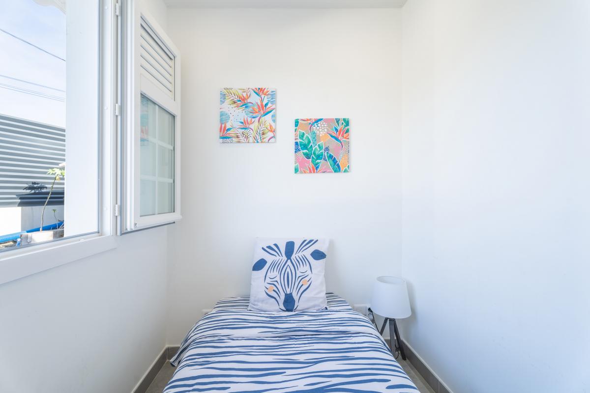 27Location villa piscine 4 chambres sainte luce_le Couchage supplémentaire